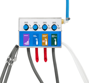 DOSEUR 4 PRODUITS CHIMIQUES(3 VAPORISATEURS&1SEAU)